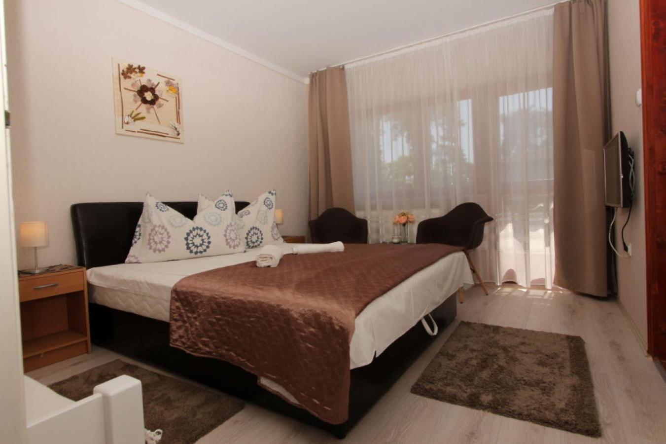 Ariel Apartmanok Siófok Extérieur photo
